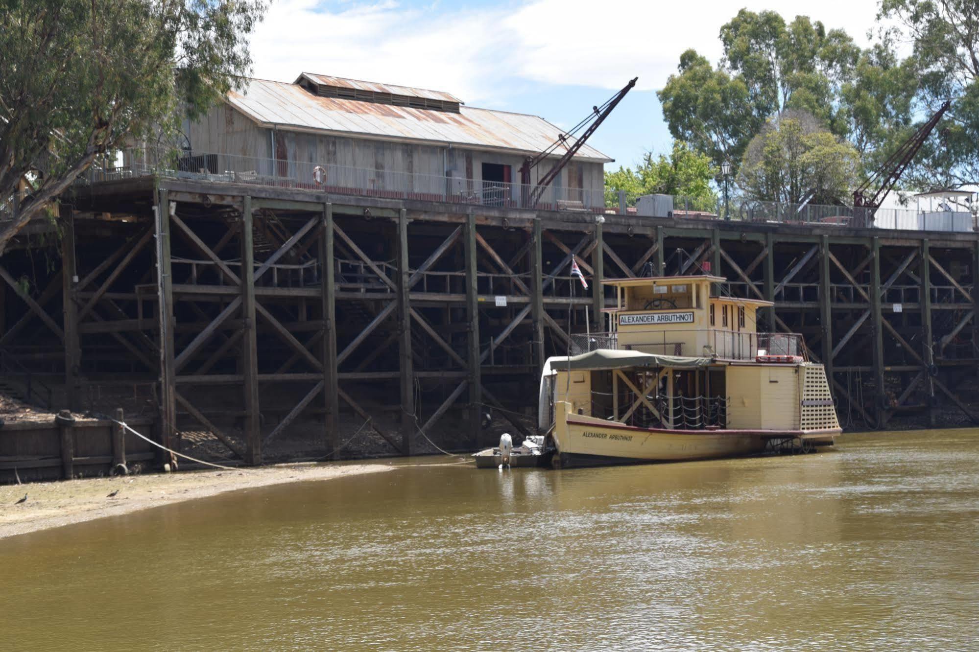 Big River Motel Echuca Exterior photo